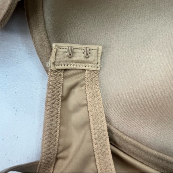 NWT Maidenform T-Shirt 4-Way Stretch Front Adjustable Straps Bra Body Beige 34C - Picture 6 of 15